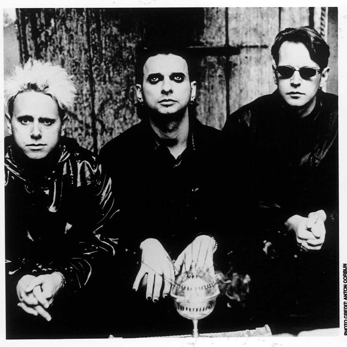 depeche_mode_ultra_26.jpg